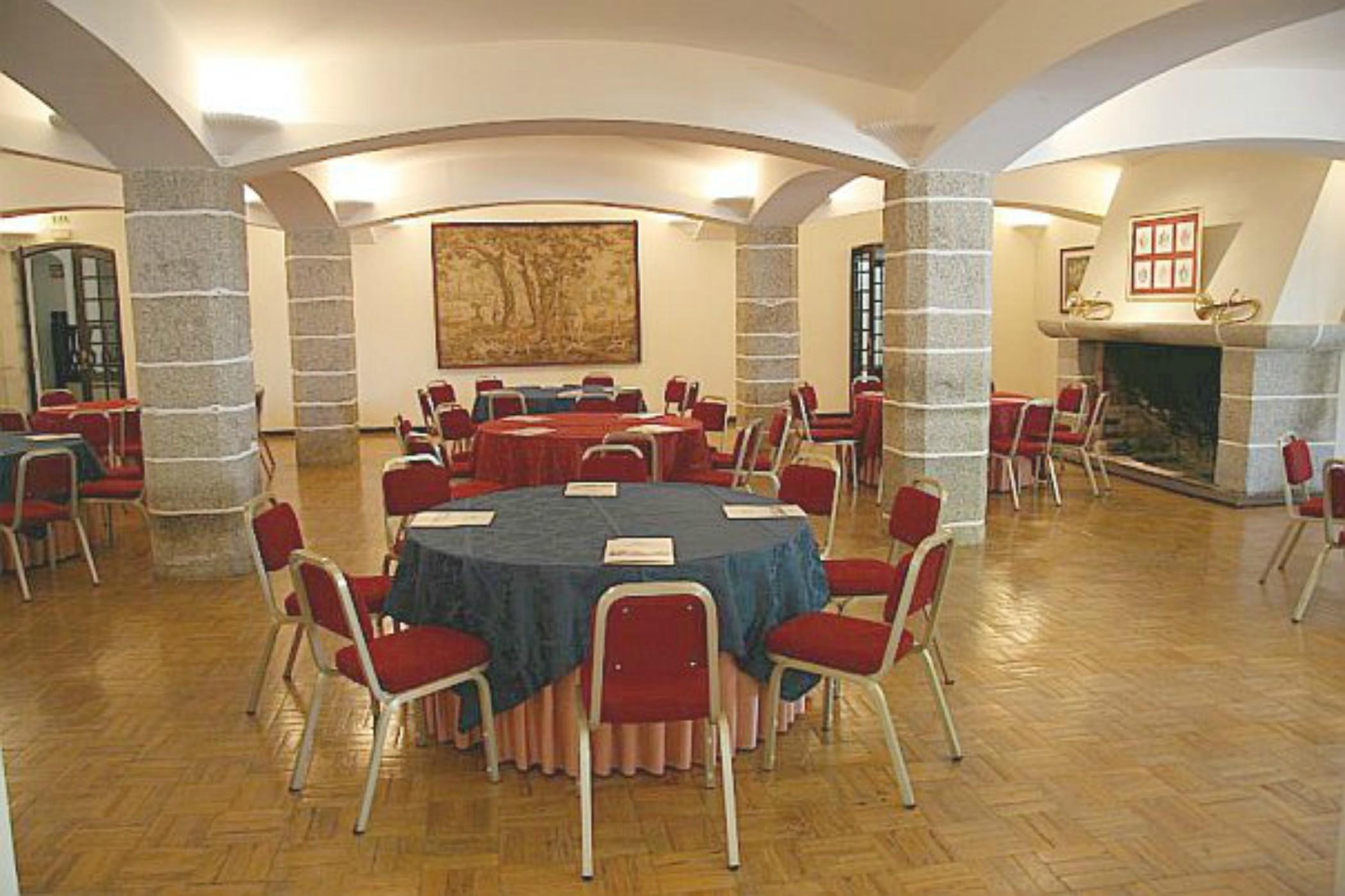 Hotel Urgeirica نيلاس المظهر الخارجي الصورة